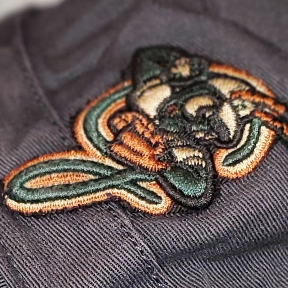 Woman's M/L Angry Hornet Cap - Picture 2 of 6